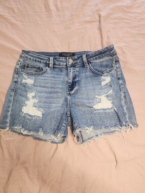 Judy Blue Jean Shorts With Eyelet Patches